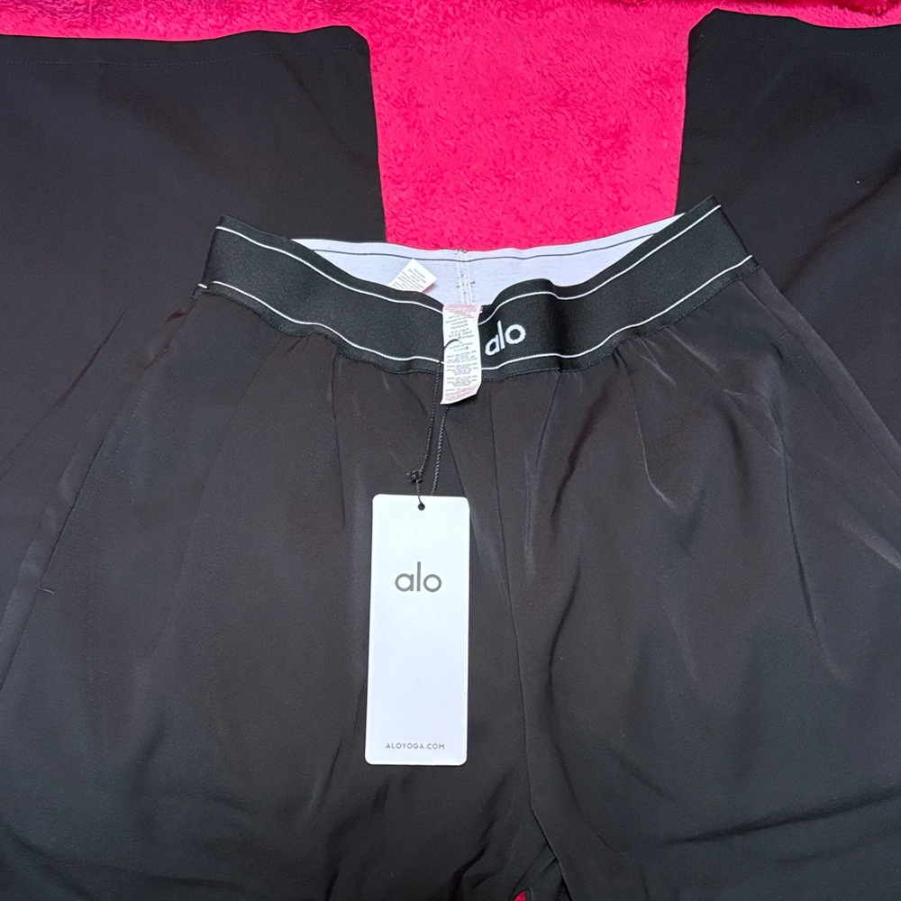 ALO Yoga Black High-Waist Pants - Picture 2 of 10